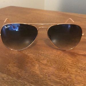 Ray-ban aviator sunglasses